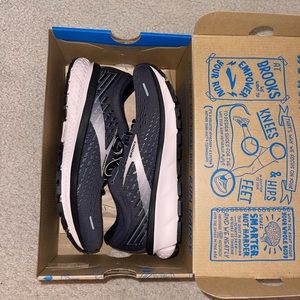 Brooks Ghost 13